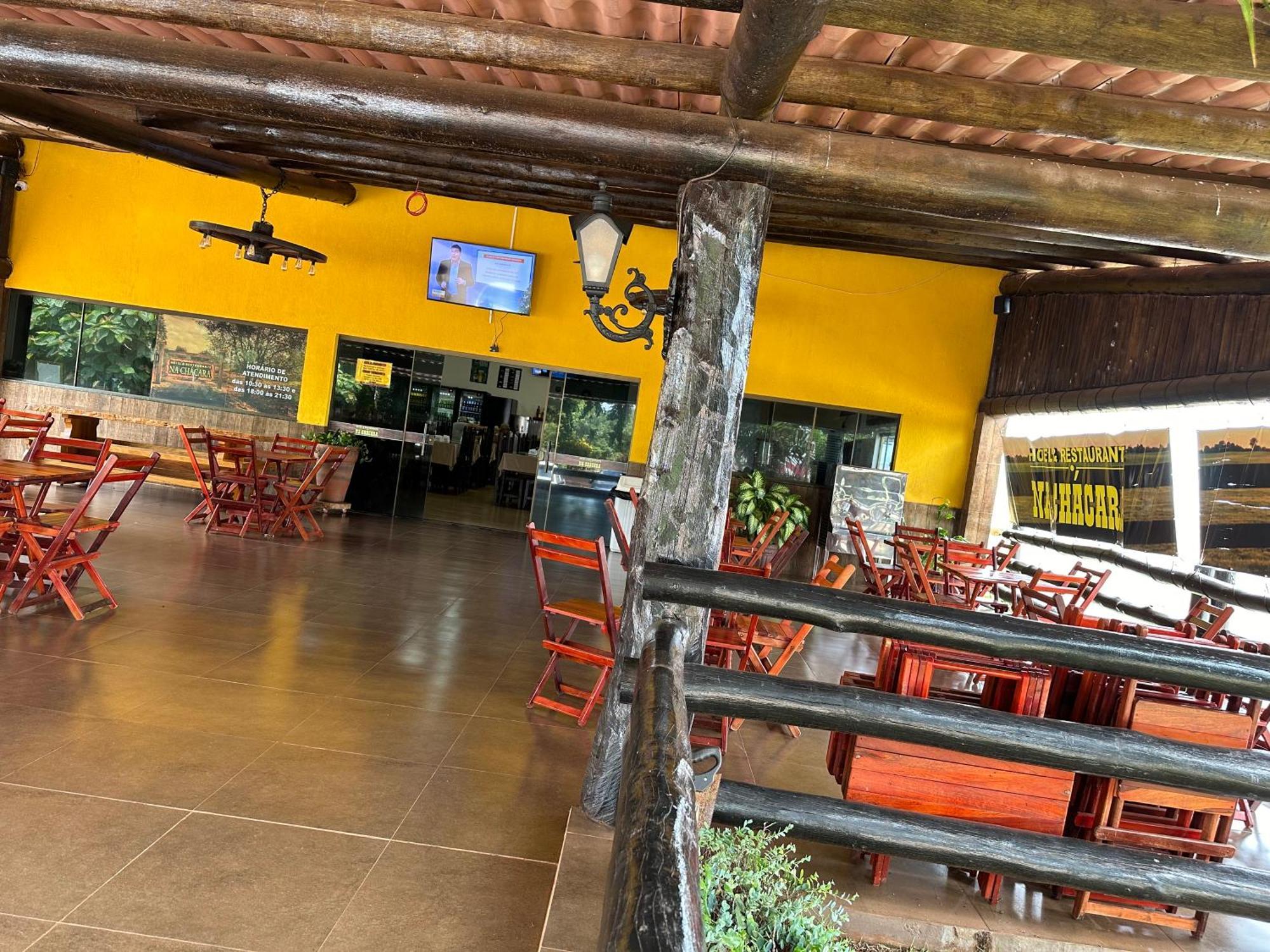 Hotel E Restaurante Na Chacara Dourados Esterno foto