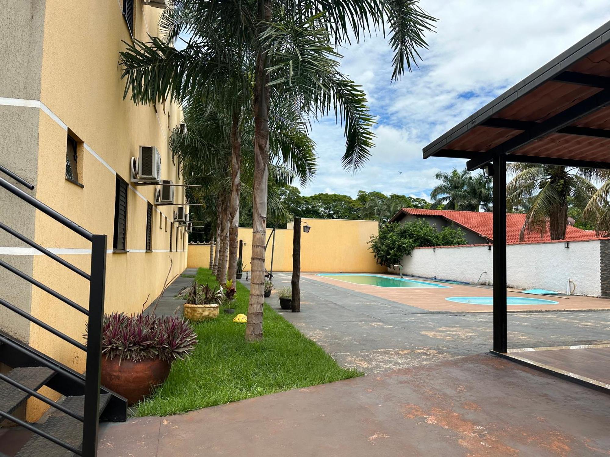 Hotel E Restaurante Na Chacara Dourados Esterno foto
